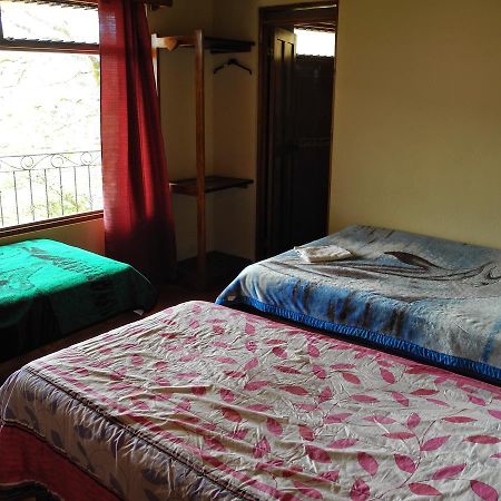 Sleepers Sleep Cheaper Hostel Monteverde Eksteriør bilde